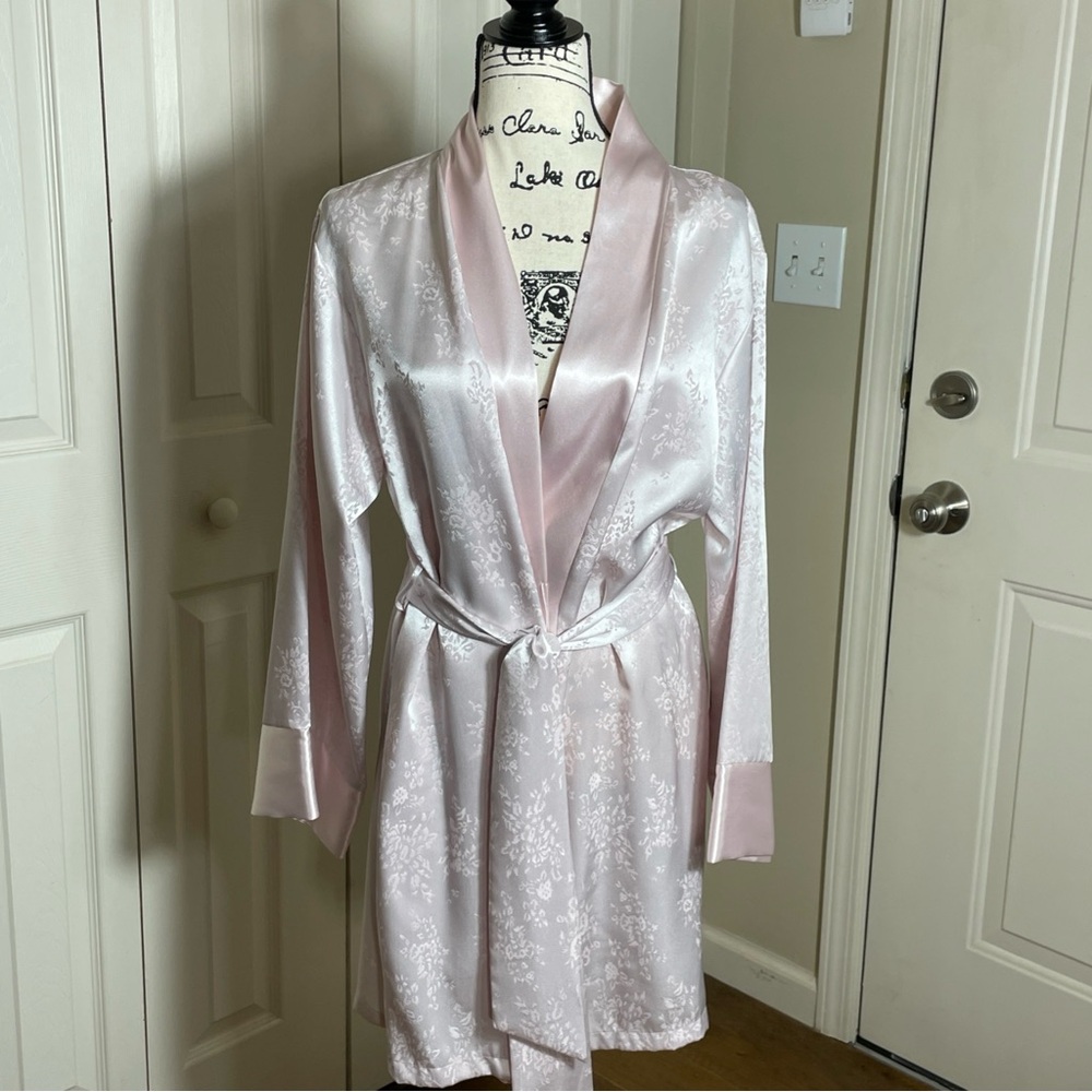 Jones New York Womens L/XL Satin Pink Floral Long Sleeve Lightweight Robe w/Belt